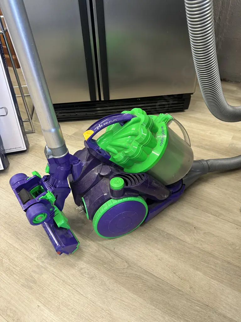 Dyson 12 Radix Cyclone Vacuum Cleaner #103-AU-A19218 Image 1++
