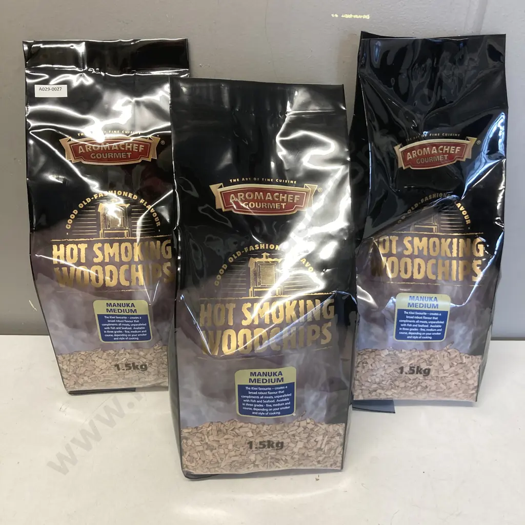 Aromachef Gourmet Hot Smoking Woodchips - Manuka Medium, 3 x 1.5Kg Bags Image 1++