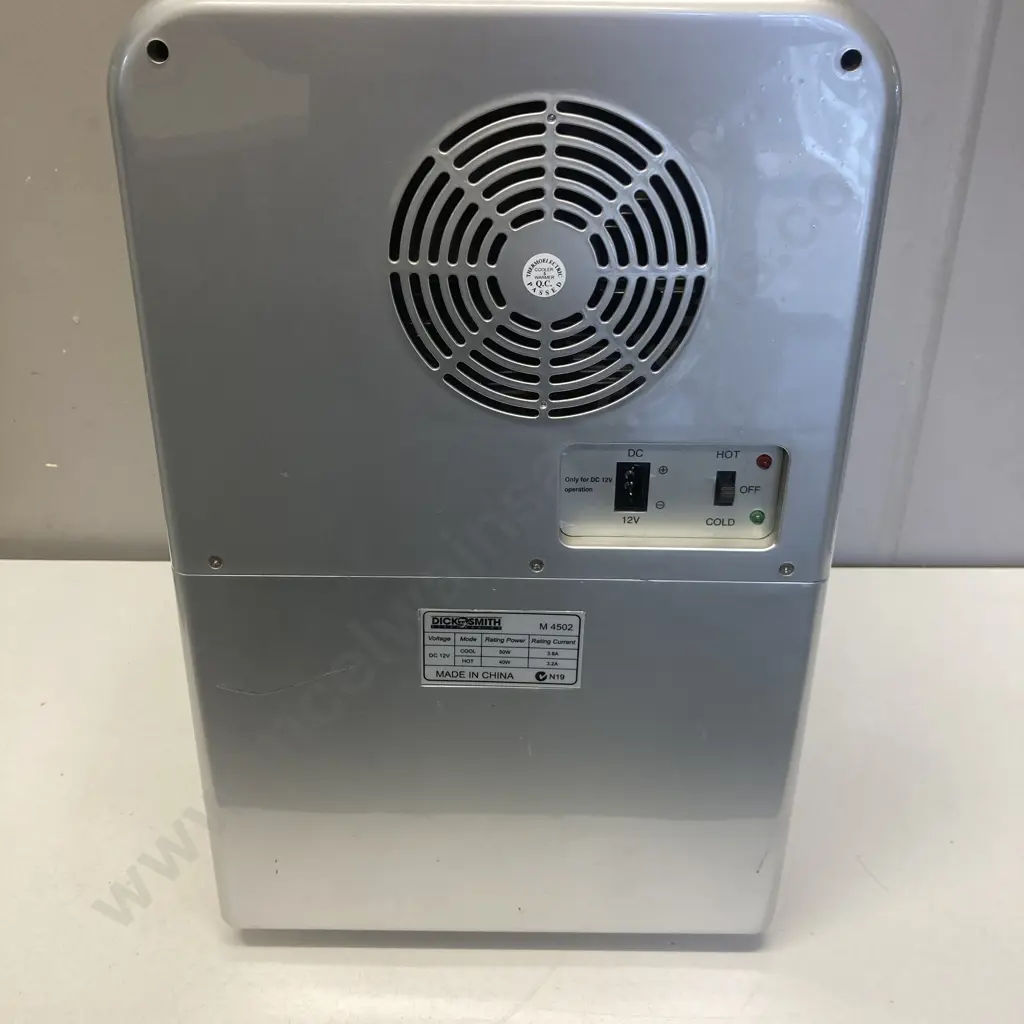 DSE Portable Mini Fridge, Compact Cooler and Warmer Refrigerator, 12V DC/ 220V AC Image 1++