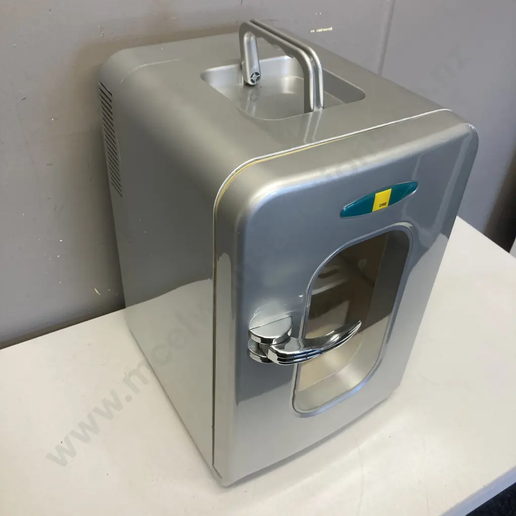 DSE Portable Mini Fridge, Compact Cooler and Warmer Refrigerator, 12V DC/ 220V AC Image 1++