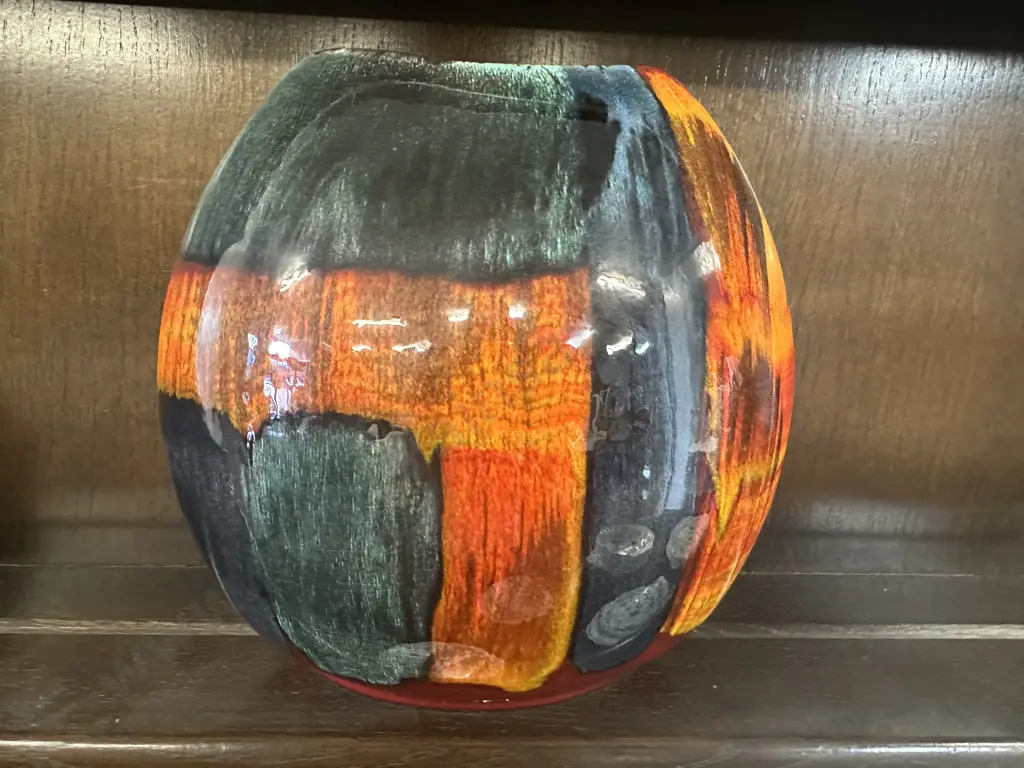 Poole Pottery Gemstones Purse Vase. 18 x 19cm Image 1++