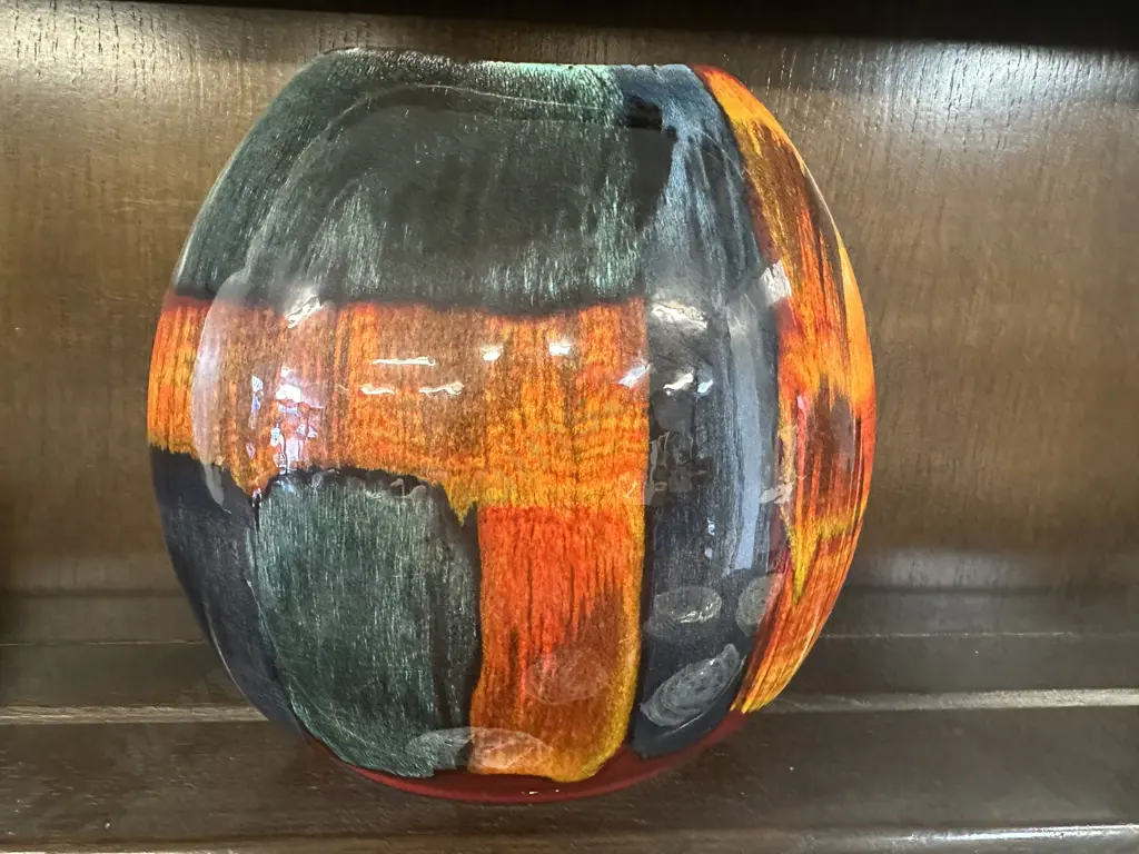 Poole Pottery Gemstones Purse Vase. 18 x 19cm Image 1++