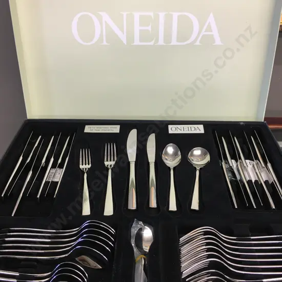 Oneida Andorra 56 Piece Cutlery Set, Boxed. 18/10