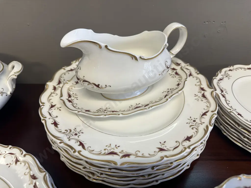Royal Doulton 'Strasbourg' Dinner Service H.4958  Image 1++