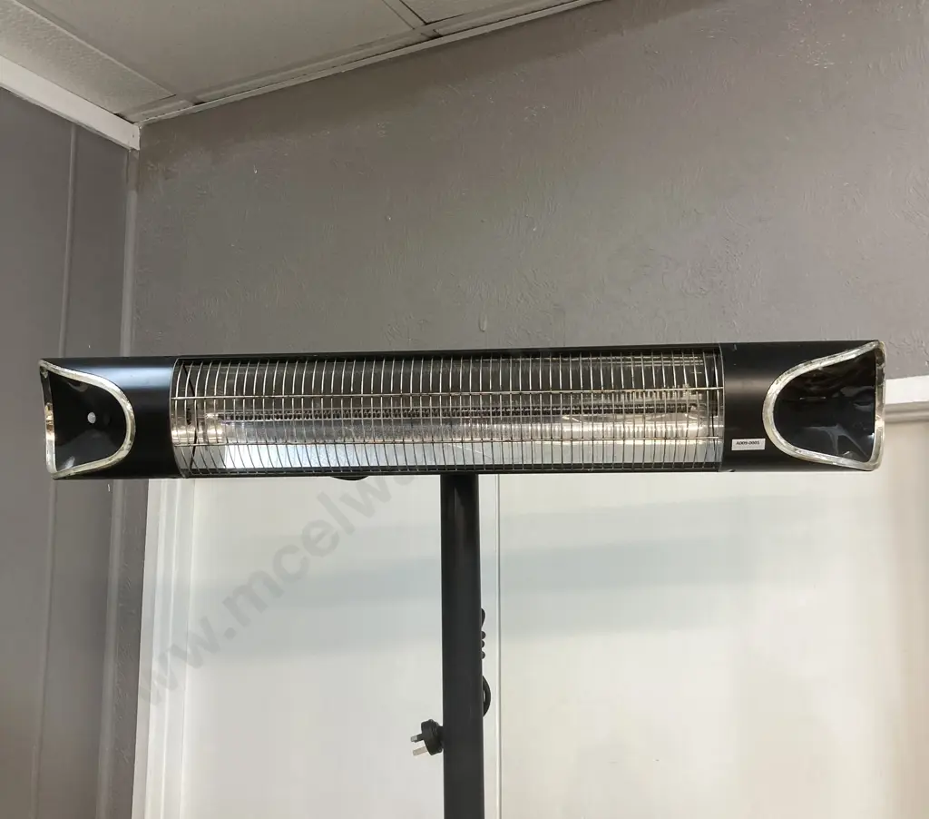 Tevo Patio Heater With Stand Model SNBHTR (No Remote) Image 1++