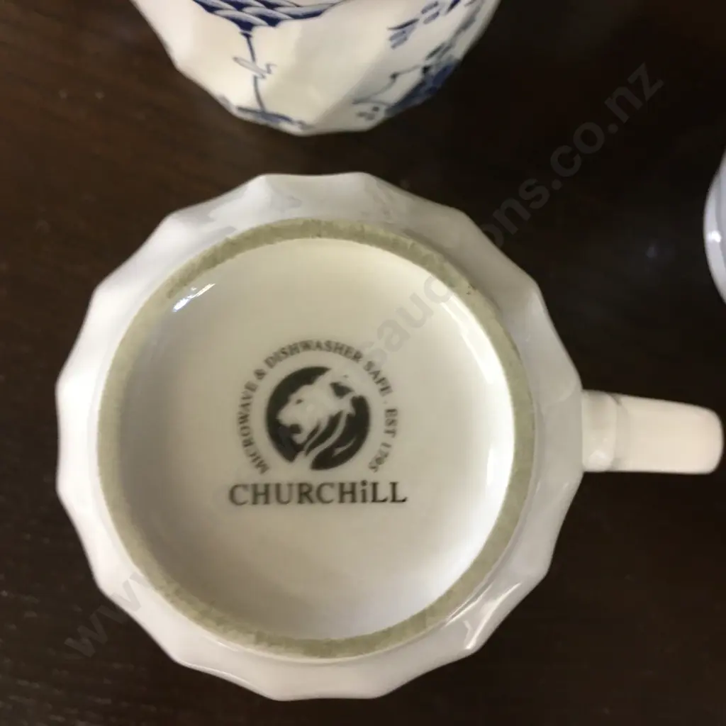 Churchill Teapot, Creamer, Sugar Bowl With Six Coffee Mugs Image 1++