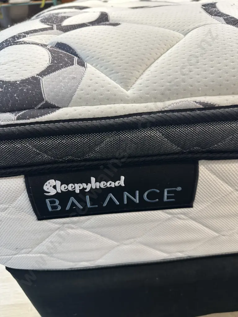 Sleepyhead Balance Quantum Lavish King Size Bed, Split Base Image 1++