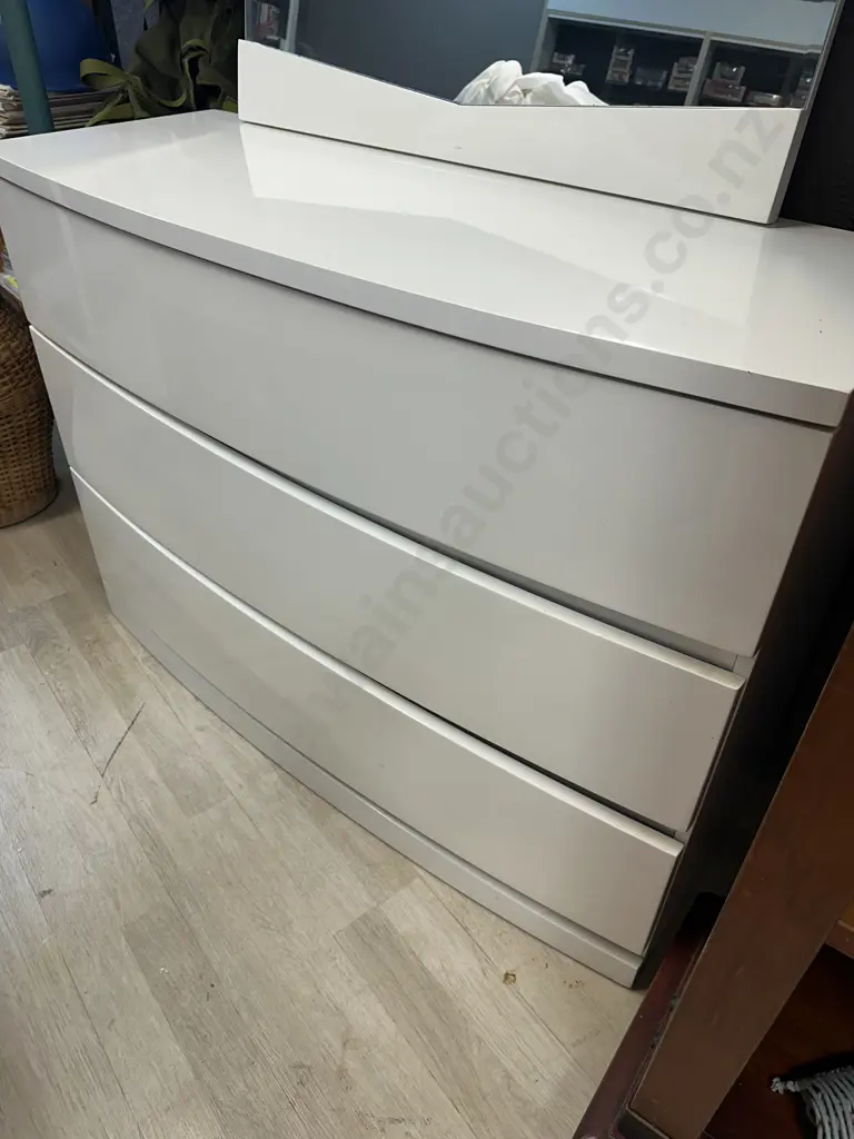 White Lacquered 3 Drawer Chest Of Drawers H80 W112 D44cm With 110 x 80cm Wall Mirror Image 1++