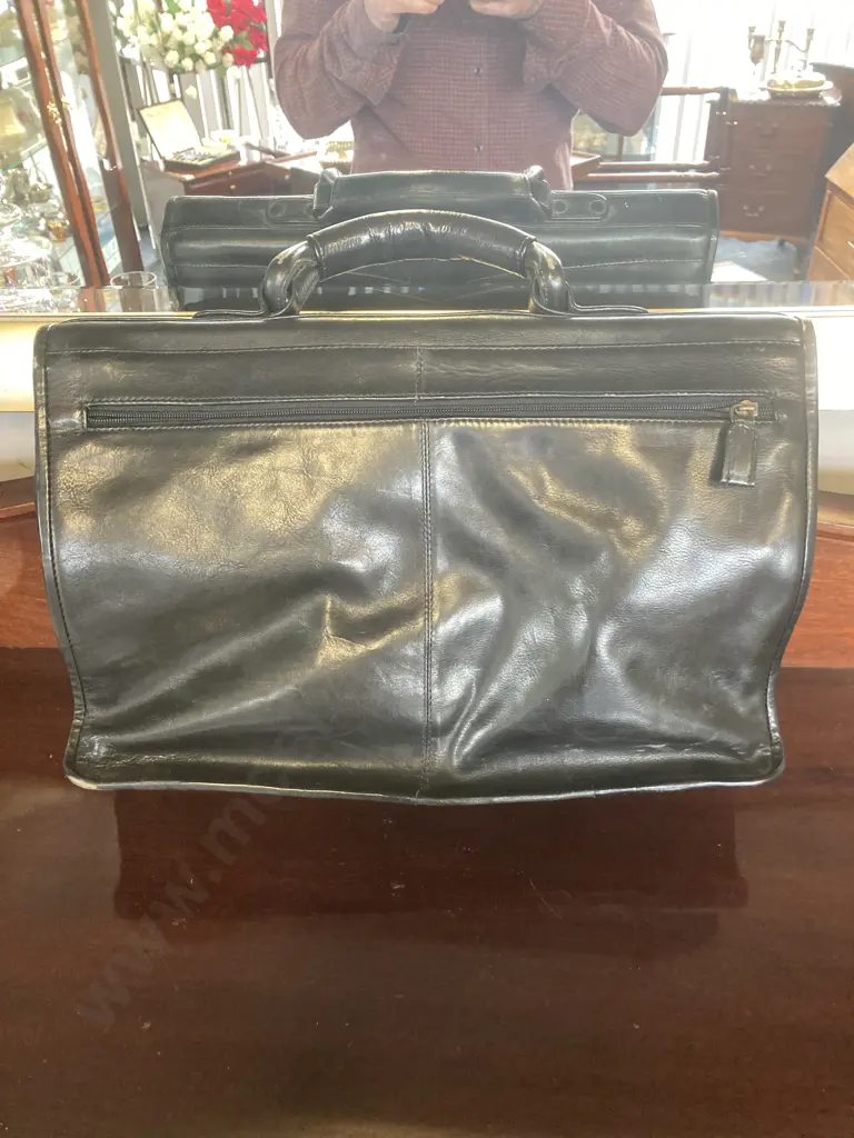 Firenze Italian Leather Black Briefcase / Satchel Image 1++