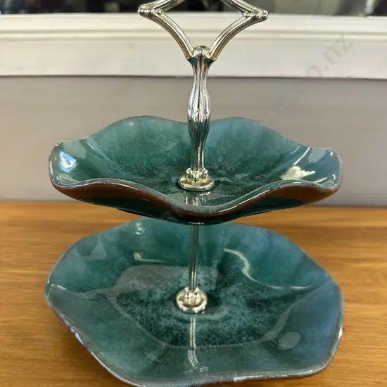 Vintage Blue Mountain Pottery 2 Tiered Tidbit Tray In Green