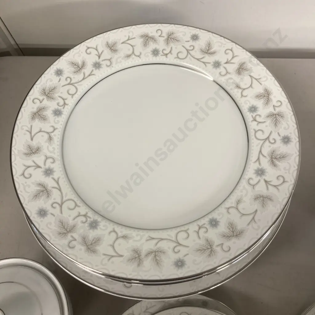Vintage Yamato Fine China 37 Pieces Royal Series Royalty Pattern, Made In Japan Image 1++