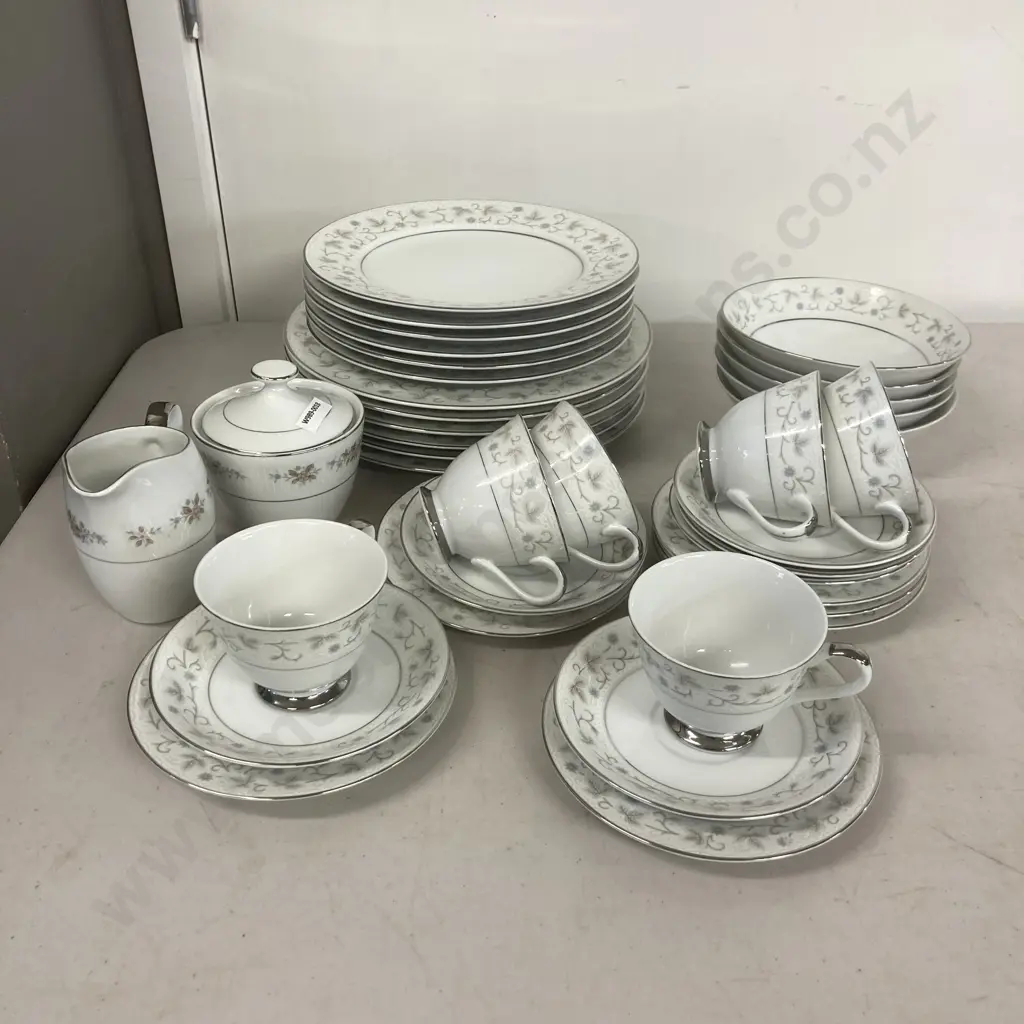 Vintage Yamato Fine China 37 Pieces Royal Series Royalty Pattern, Made In Japan Image 1++