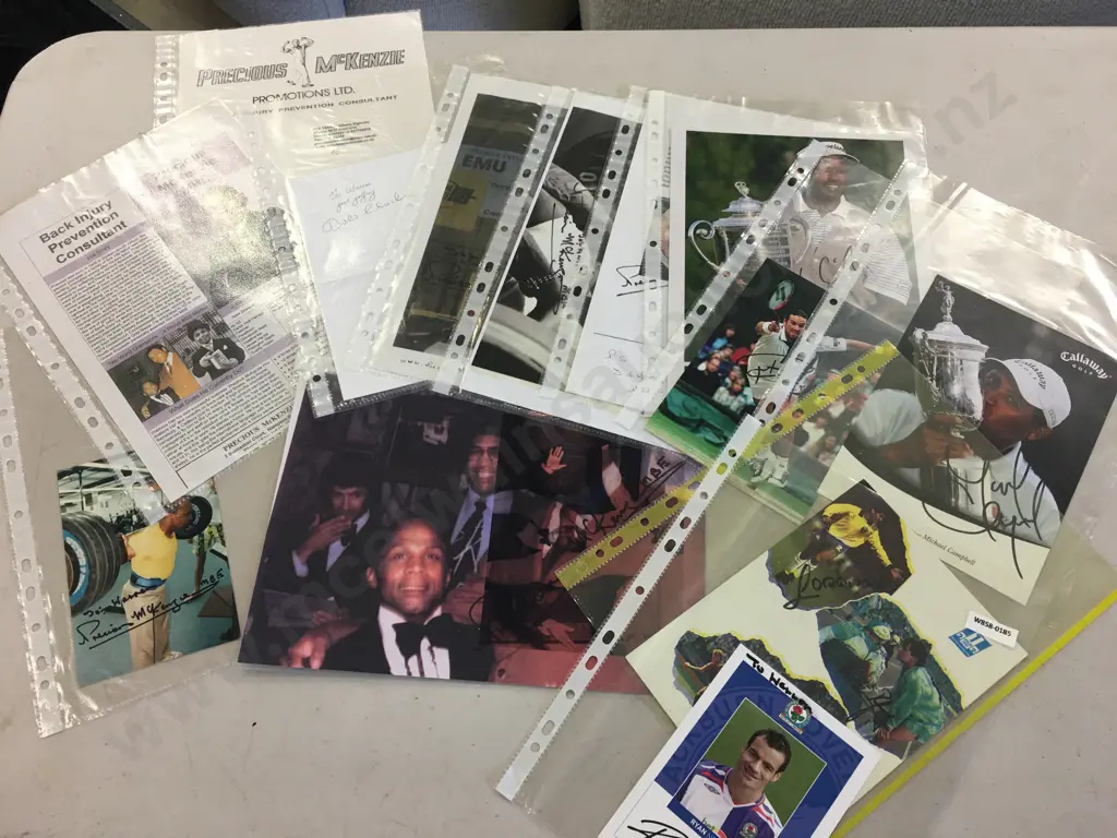 Autographs - Ryan Nelsen, Wynton Rufer, Micheal Campbell Etc Image 1++