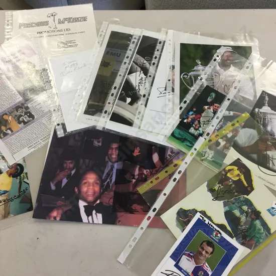 Autographs - Ryan Nelsen, Wynton Rufer, Micheal Campbell Etc