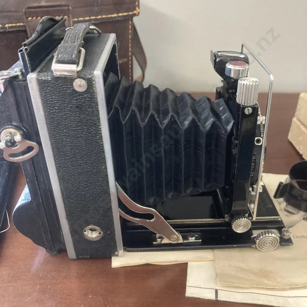 German Bentzin Primar Compact Plate Camera Mid 1930s? Dial-set Compur Shutter, Tessar 10.5cm f4.5 Lens With Extras Image 1++