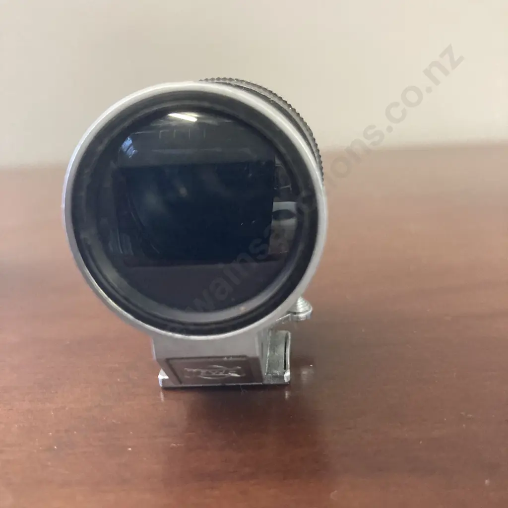 TEWE Variable Zoom Viewfinder 35 - 135 With Case. #09822 Image 1++