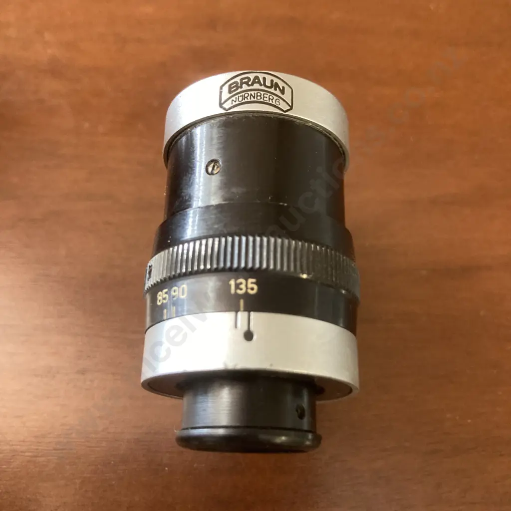 TEWE Variable Zoom Viewfinder 35 - 135 With Case. #09822 Image 1++