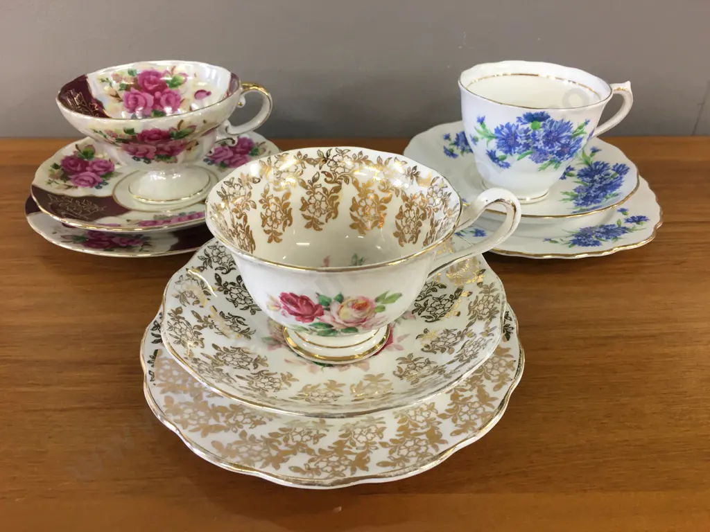 Trios x3 Including Royal Albert, Colclough Etc Image 1++