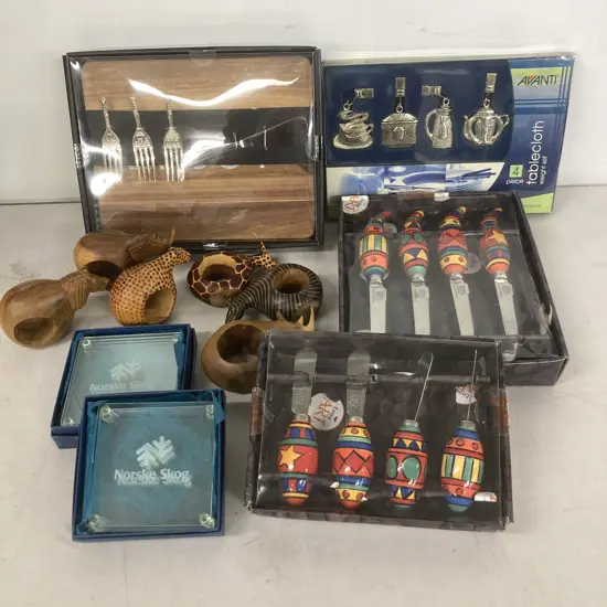 Vintage Wooden Animal Napkin Rings, Cheese Knife Sets, Placemats & Table Cloth Weight Sets