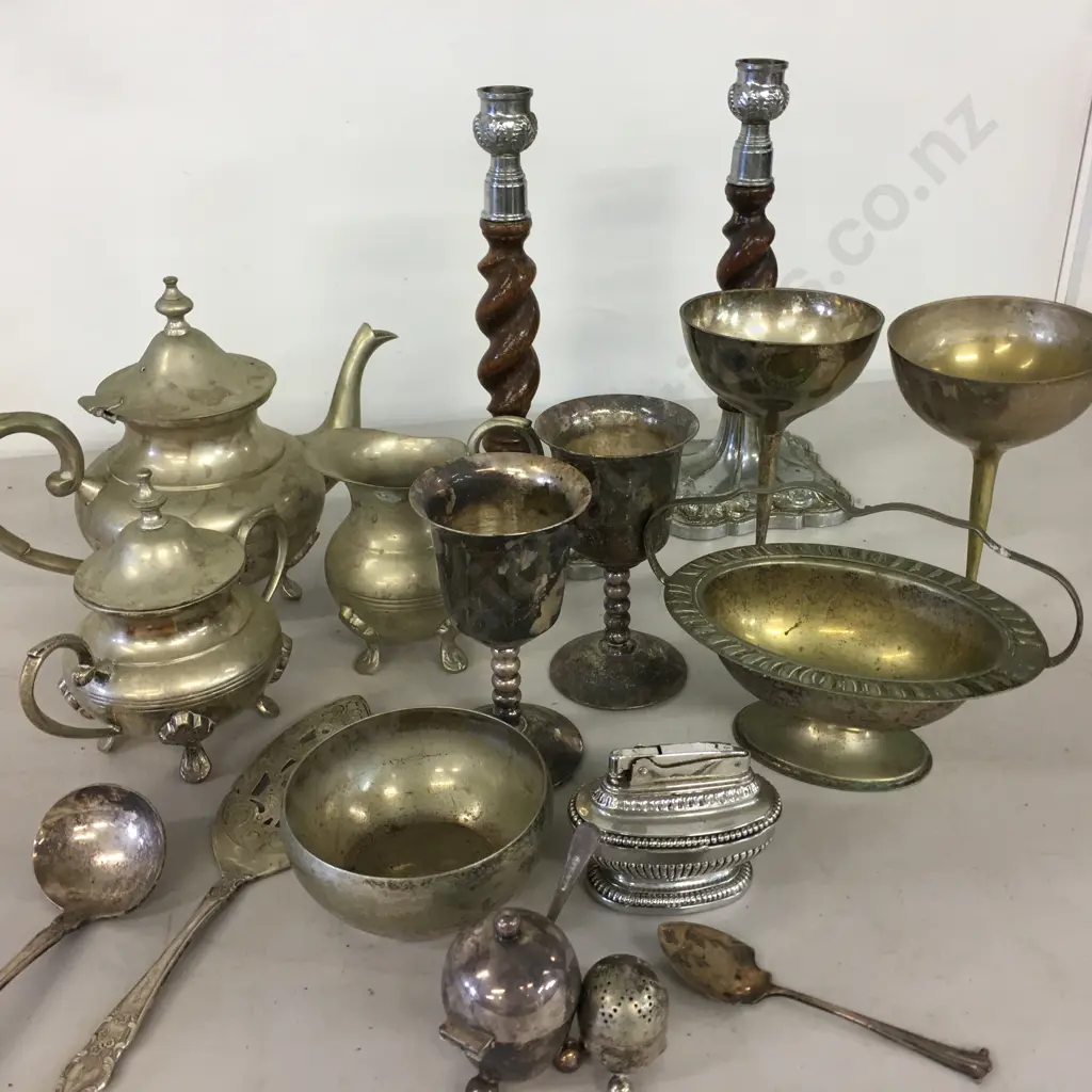 Assorted Silverware Items Image 1++