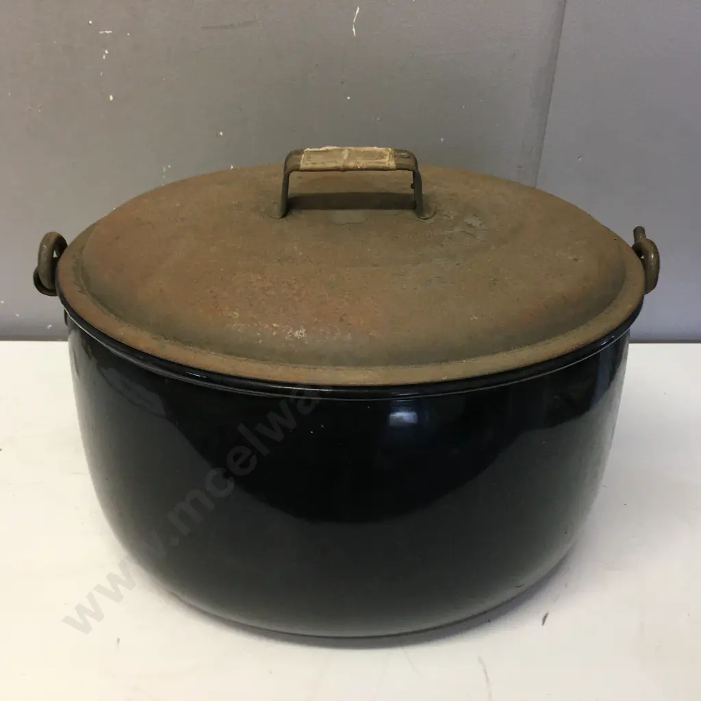 Large Oval Enamel Handled Pot  Image 1++