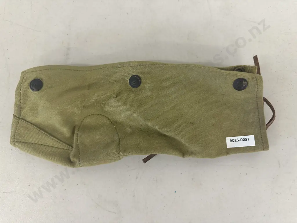 British Lee Enfield Action Cover - C.G.Co Ltd Dated 1941 Image 1++