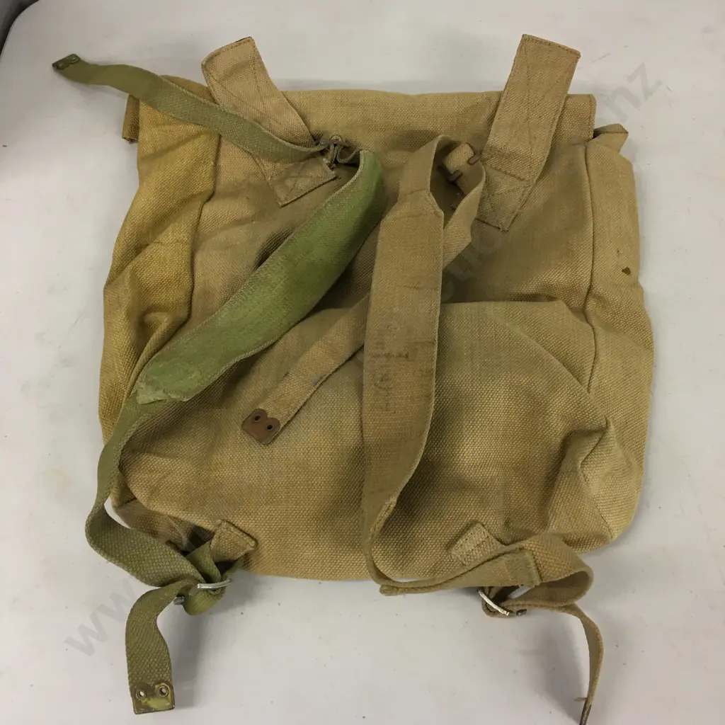 Vintage WW2 Era Army Canvas Rucksack in Khaki - HGL Dated 1943 Image 1++
