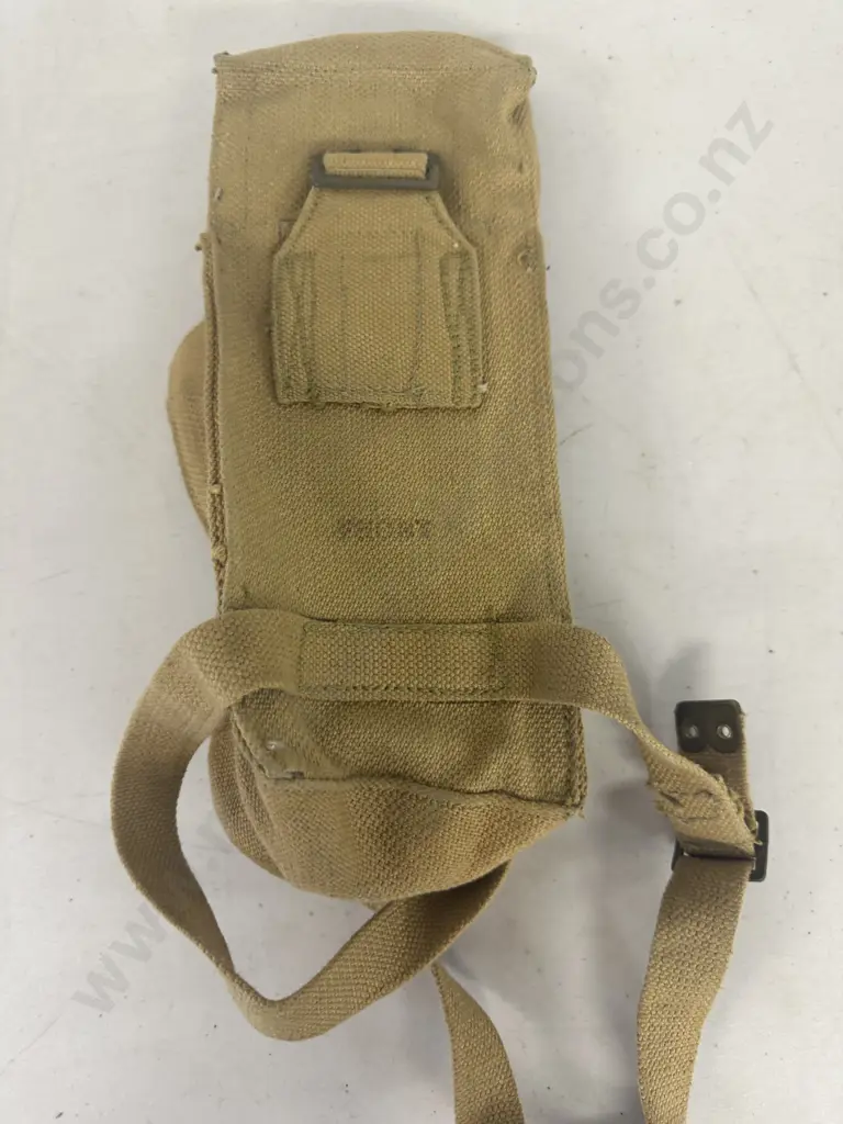 British Army P37 Canvas Basic Pouch MK I - Has 3 Cartridge Loops Under The Box Lid Cap Image 1++