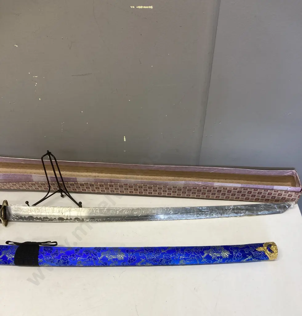 Decorative Japanese Katana With Scabbard, Boxed. L85cm Image 1++