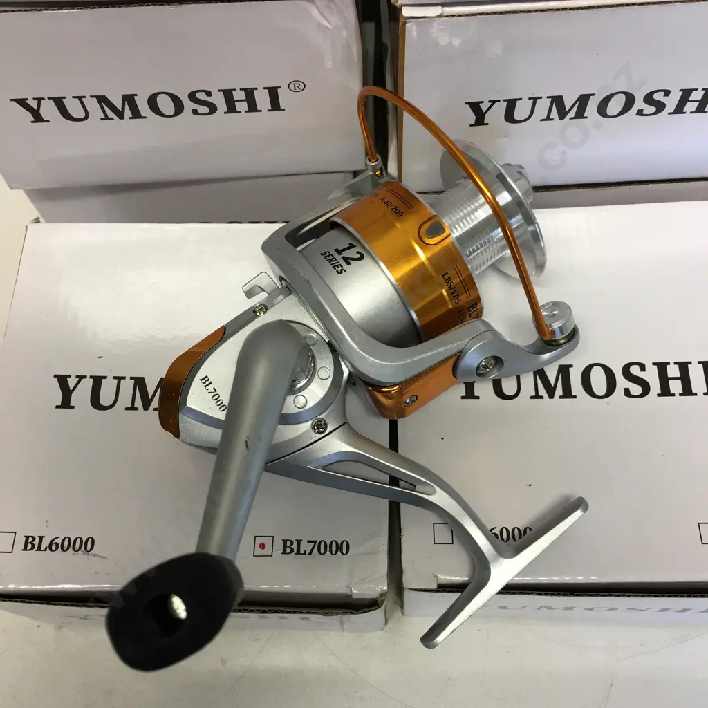 Lot of 8 x YUMOSHI BL7000 Fishing Reels, Gear Ratio 5.2:1 - New Image 1++