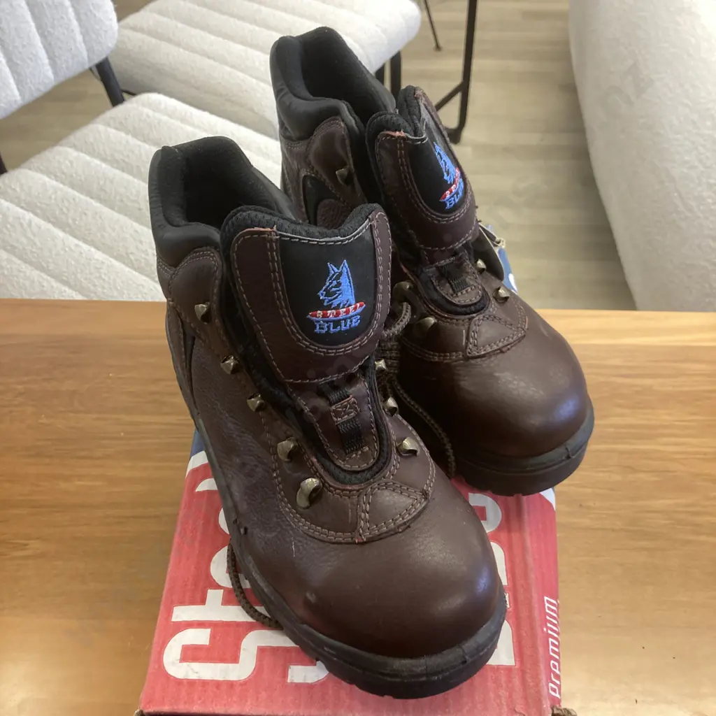 Steel Blue "Riverina" Ankle High Lace Up Hiker with Bump Cap - Brown Sz 7 Image 1++