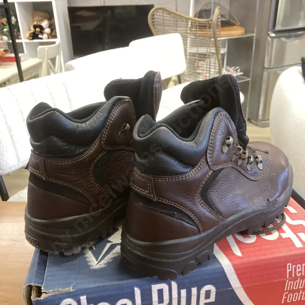 Steel Blue "Riverina" Ankle High Lace Up Hiker with Bump Cap - Brown Sz 7 Image 1++
