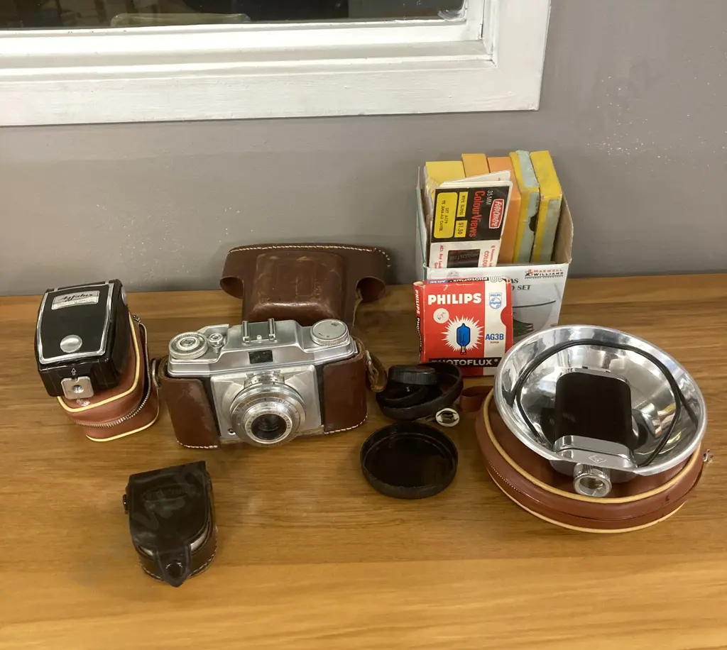 Agfa Prontor-SVS Silette 35mm Film Camera, Agfa Flashes, Sekonic Light Meter Etc Image 1++