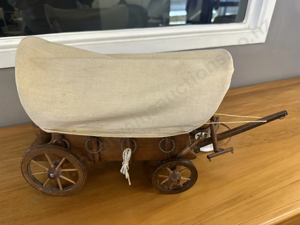 Vintage Handcrafted Western Covered Wagon Lamp Image 1++