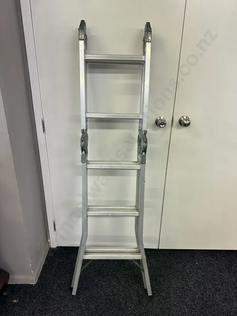 Gorilla Industrial Multi Ladder, 120Kg Image 1++