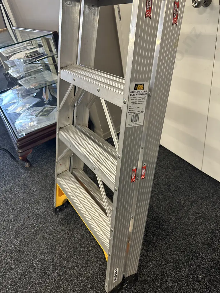 Rhino Industrial Double Sided Step Ladder. Max 150Kg Image 1++