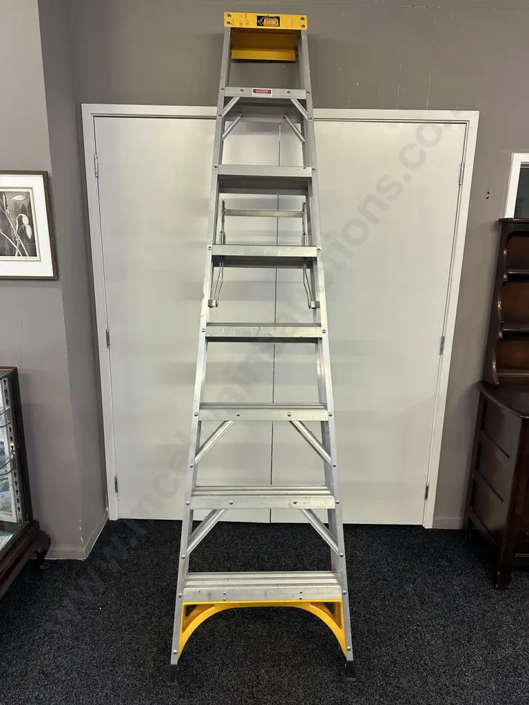 Rhino Industrial Double Sided Step Ladder. Max 150Kg Image 1++