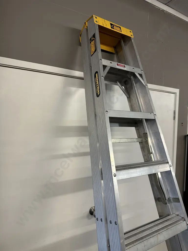 Rhino Industrial Double Sided Step Ladder. Max 150Kg Image 1++