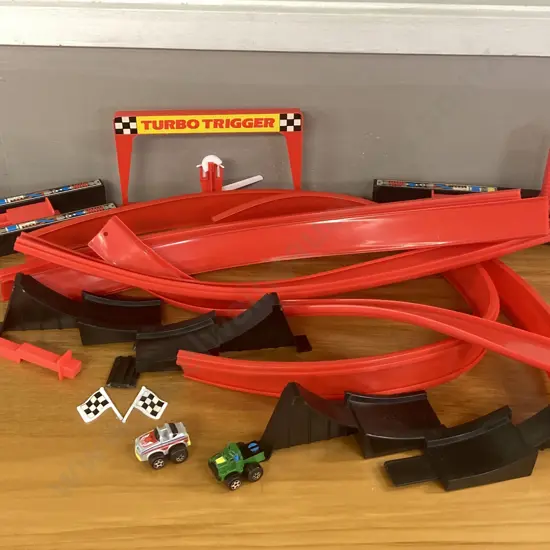 Micro Racing Track & Vehicles