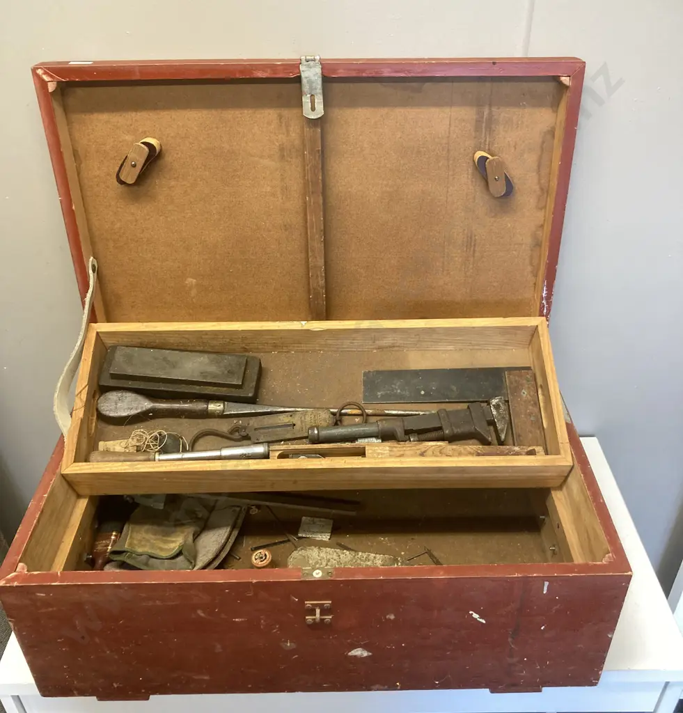 Vintage Wooden Carpenters Trunk, (H30 W76 D46cm) Lockable With Hinged Lid - Balance Scales, Vintage & Antique Tools Etc Image 1++