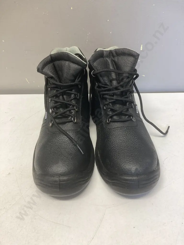 Bison Duty Safety Boots - Black, Sz 9 Image 1++