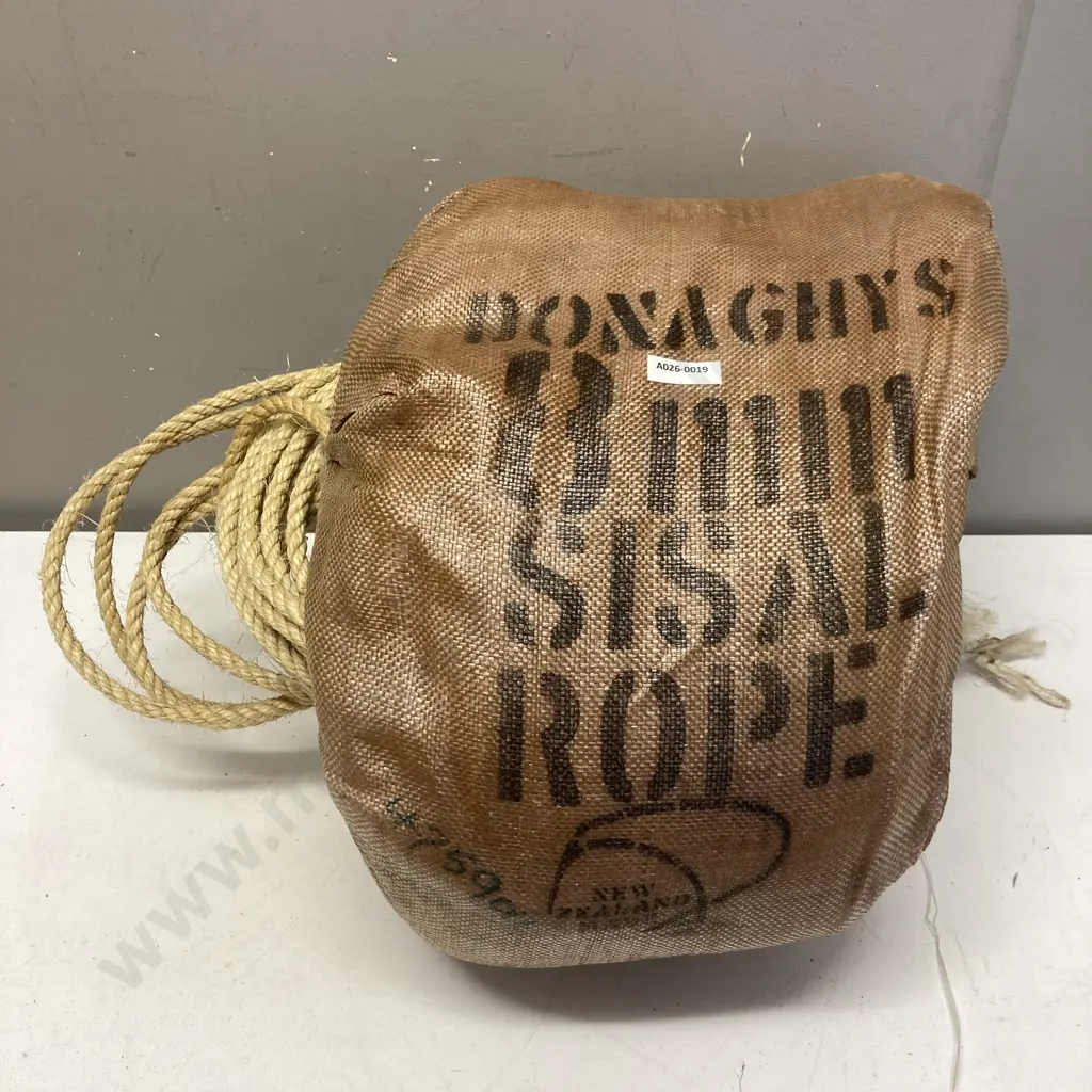 Donaghys 8mm Sisal Rope - 20m? Image 1++