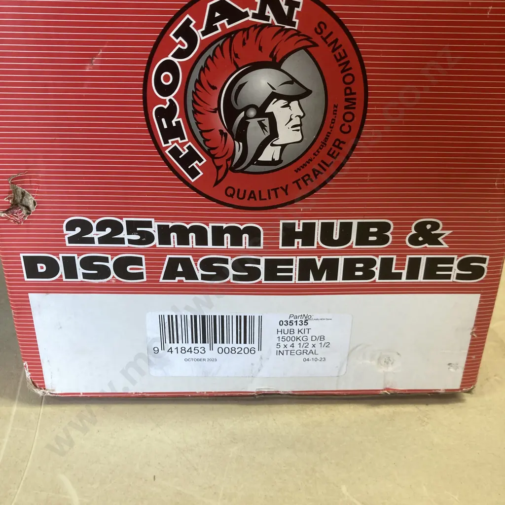 Trojan 225mm Hub & Disc Assemblies #035135 Hub Kit 1500Kg D/B 5 x 4 1/2 x 1/2 Integral Image 1++