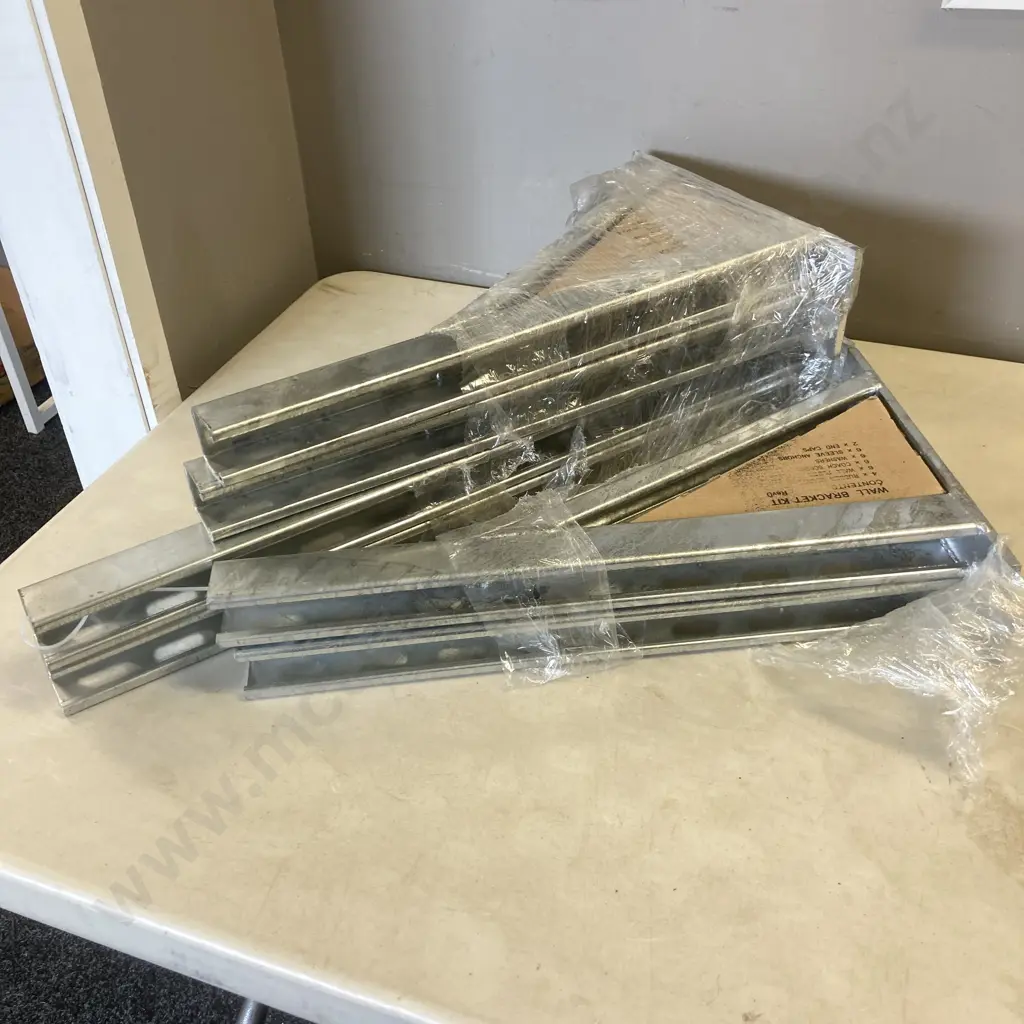 Heavy Duty Galvanised Wall Bracket Kits x 3 Pairs - 28 x 64 x 40 & 2 x 28 x 49 x 40cm Image 1++