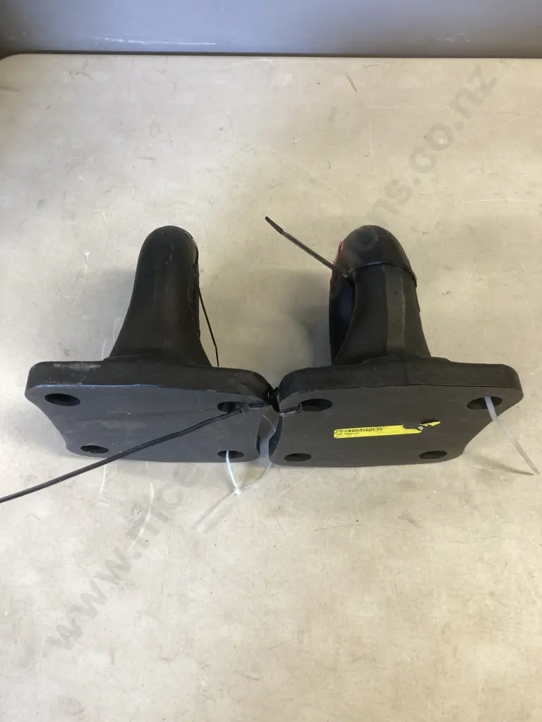Pair of Holland Flange Mount Pintle Eye 3" 091" Bolt Hole #DB-100FQ1 Image 1++