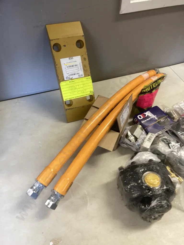 Box lot Mechanical, Steel Plate, Hydraulc Hoses Etc Image 1++