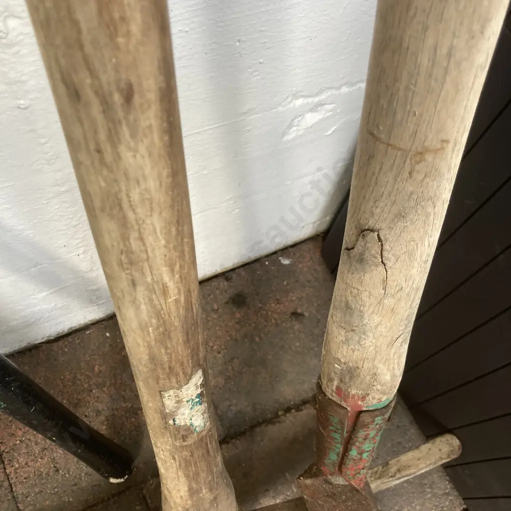 Pitchfork, Slashers, Pick & Pruners - Wooden Handles Image 1++
