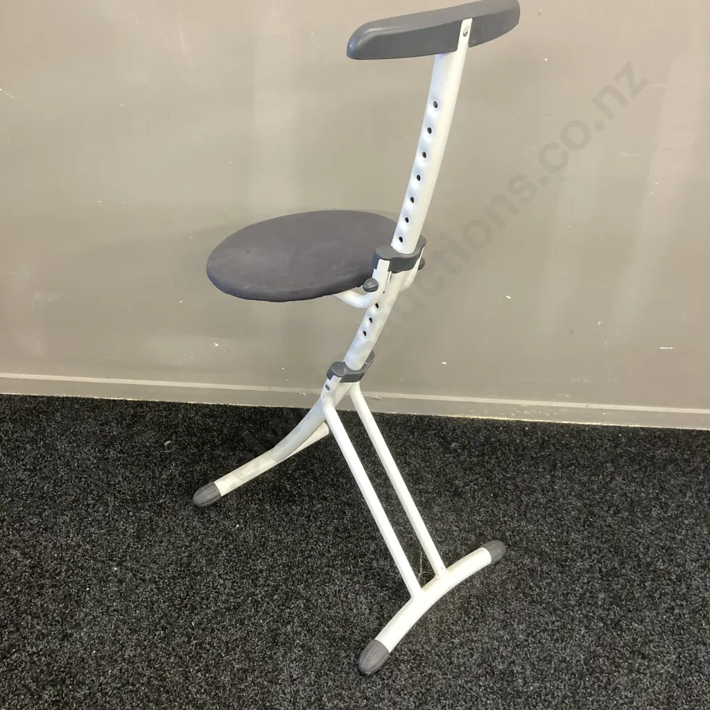 Adjustable Fold Up Work Chair Image 1++