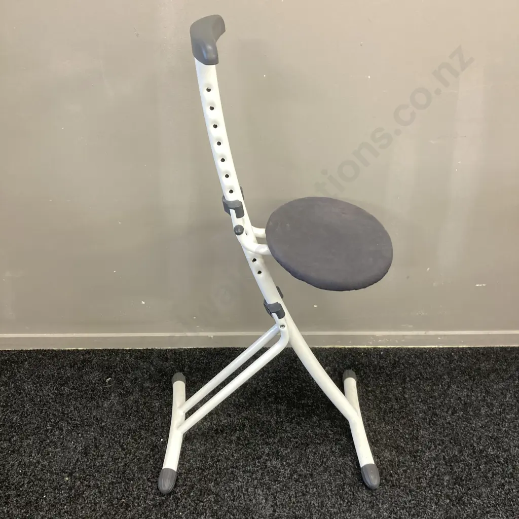 Adjustable Fold Up Work Chair Image 1++