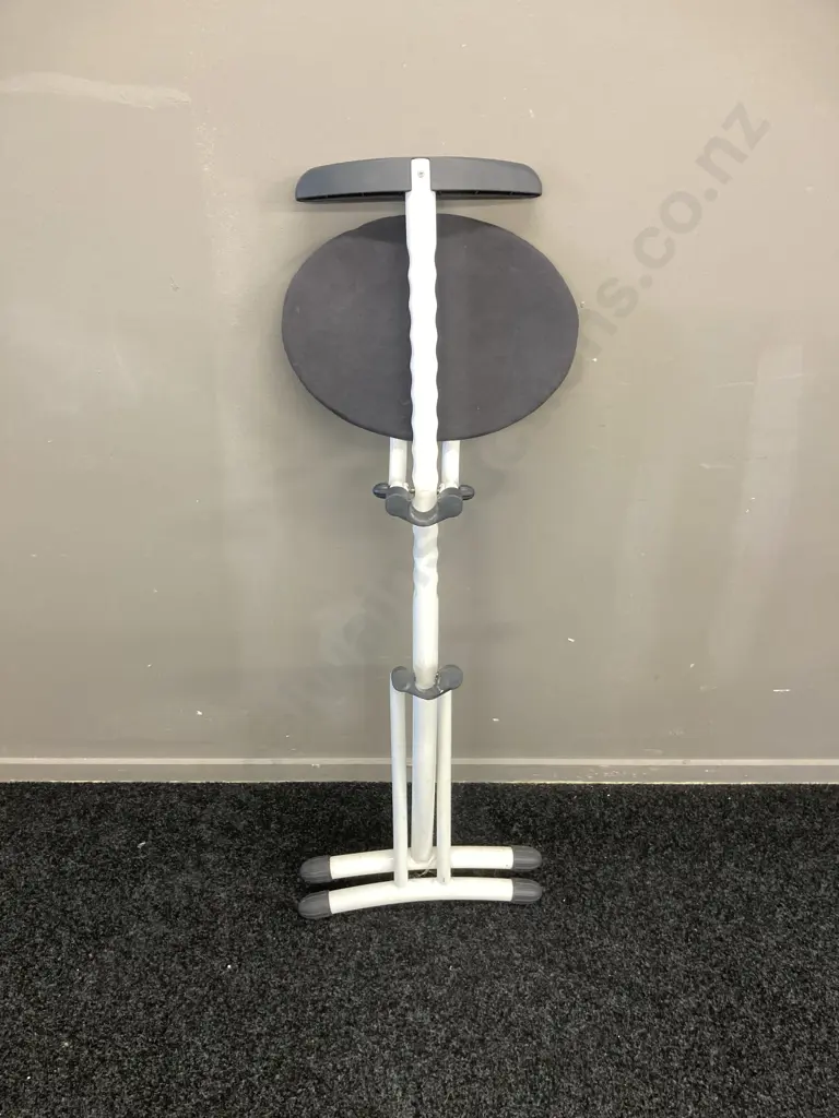 Adjustable Fold Up Work Chair Image 1++